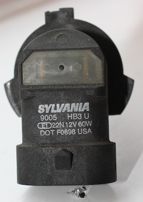 dipped headlamp bulb showing part number